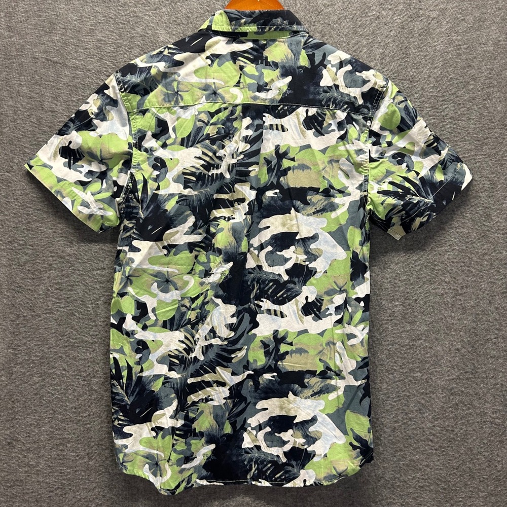 The North Face‎ Mens S Camo Tropical Print Short Sleeve Button Up Shirt NF0A55ND - Picture 3 of 9